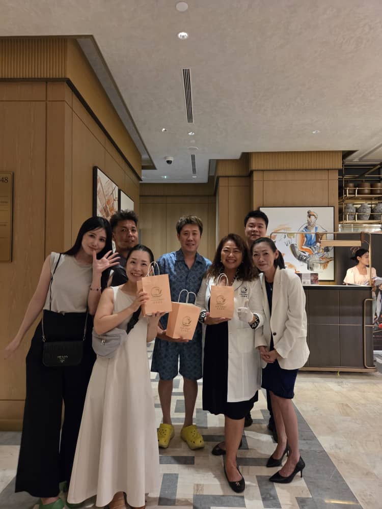 Guests at the NIS NEST Shangri-La tasting experience